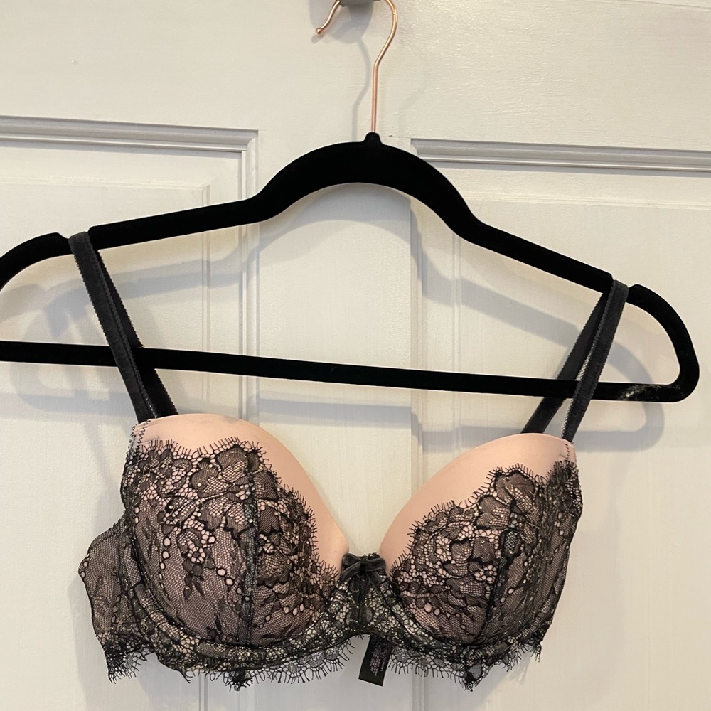 Victoria's Secret Black and Cream Lace Push-Up Bra